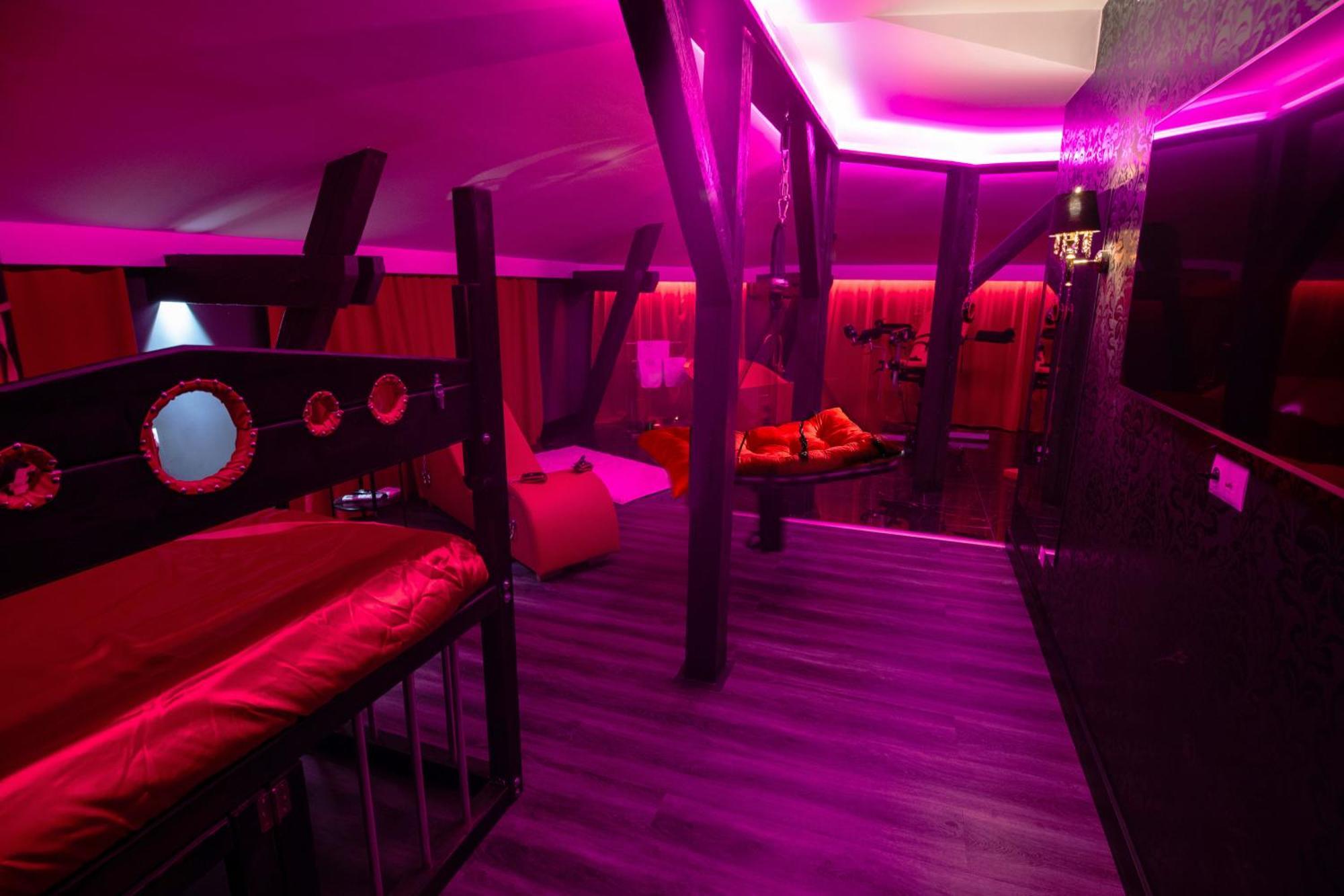 Red Palace Apartament Bdsm Bydhošť Exteriér fotografie