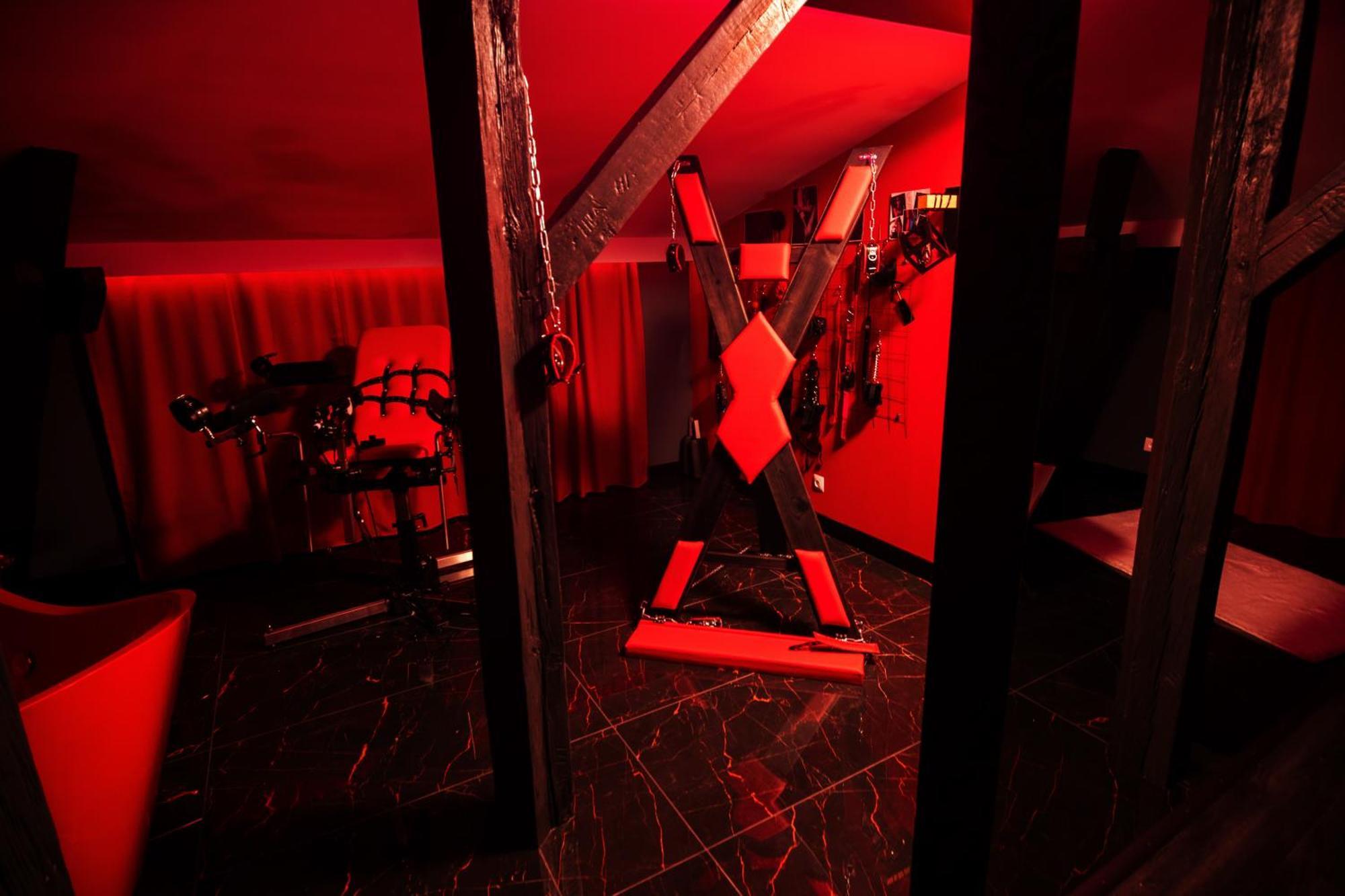 Red Palace Apartament Bdsm Bydhošť Exteriér fotografie
